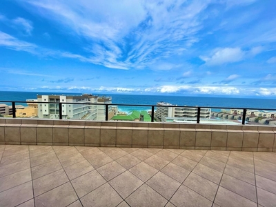 3 Bedroom Apartment For Sale in Margate