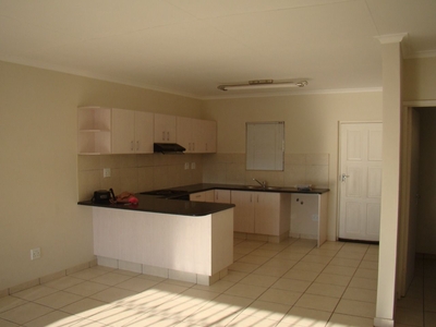 3 Bedroom Gated Estate To Let in Illovo Beach