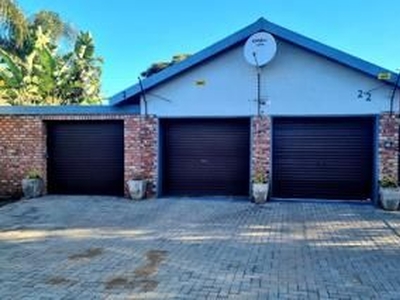 3 Bedroom House For Sale in Hillcrest