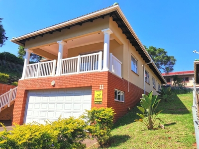 3 Bedroom House For Sale in Illovo Beach
