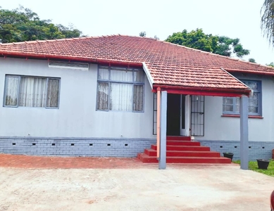 3 Bedroom House For Sale in Sea View