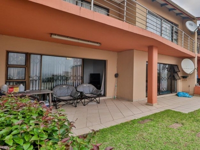 3 Bedroom townhouse - sectional for sale in Winklespruit, Kingsburgh