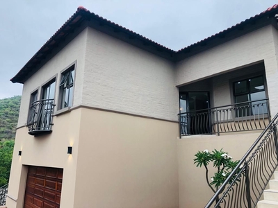 4 Bedroom House For Sale in Cashan