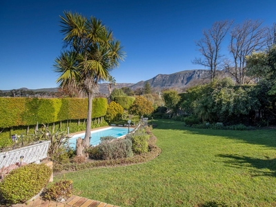 4 Bedroom House Sold in Constantia