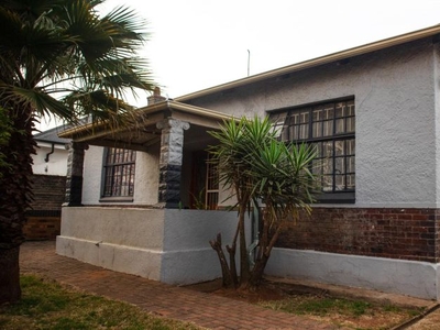 4 Bedroom house sold in Florida, Roodepoort