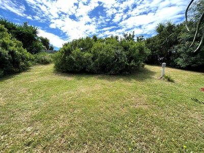574 m² Land available in Jeffreys Bay