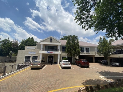 582 m² Commercial space in Rivonia