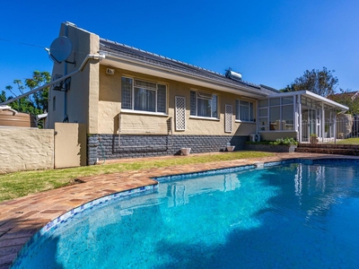 7 Bedroom House Sold in Beacon Bay