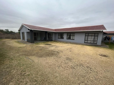 9 Bedroom Guest House For Sale in Secunda
