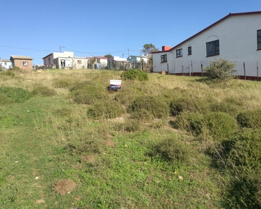 921m² Vacant Land For Sale in Fairview