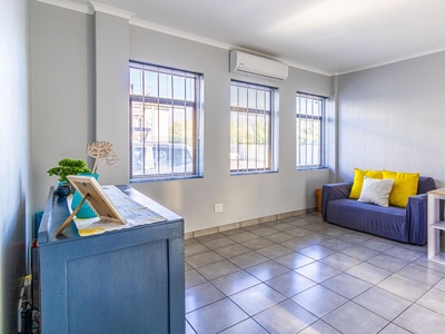 Apartment For Sale in Paarl Central
