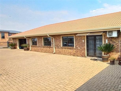 Commercial space in Secunda Commercial