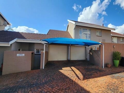 Townhouse For Sale In Wonderboom, Pretoria