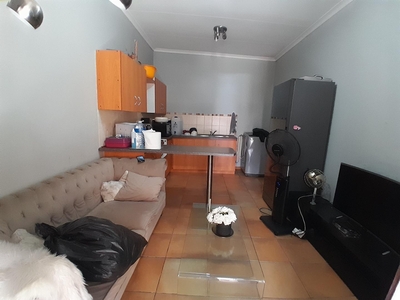 1 Bedroom Apartment / flat to rent in Beaconsfield