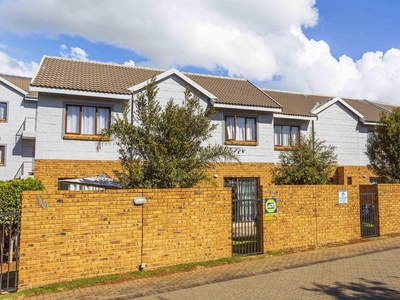 2 Bedroom Townhouse to rent in Carlswald