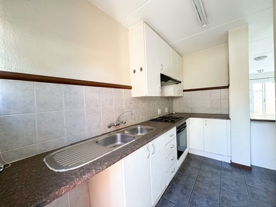 3 Bedroom Townhouse in Sunninghill For Sale