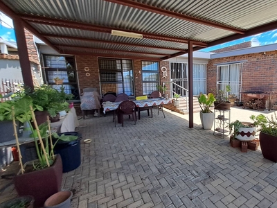 2 Bed Townhouse/Cluster for Sale Pellissier Bloemfontein
