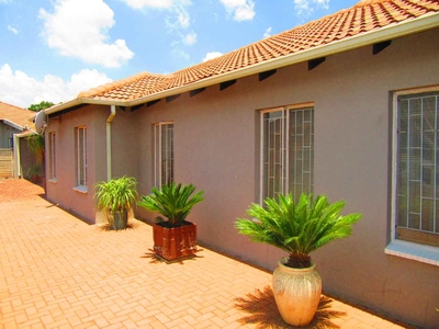 3 Bed House for Sale Casseldale Springs