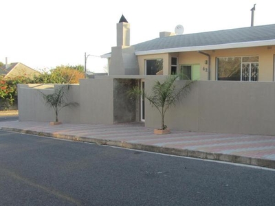 4 Bed House for Sale Boston Bellville