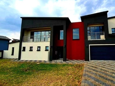 4 Bedroom house for sale in Roodepark Eco Estate, Pretoria