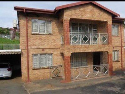 5 Bedroom House To Let in Lotus Park