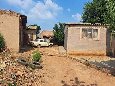 7 Bed House for Sale Mamelodi East Pretoria