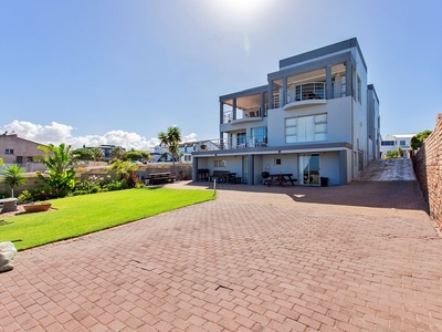7 Bedroom House To Let in Myburgh Park