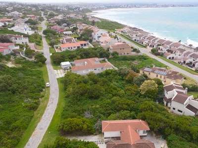 777m² Vacant Land Sold in Santareme