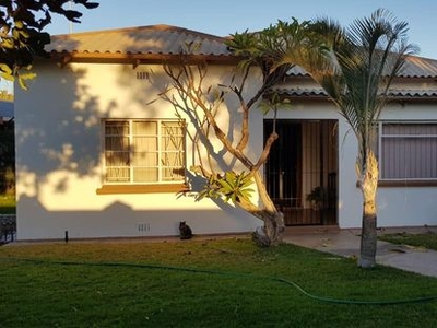 3 Bedroom House For Sale in Middelpos