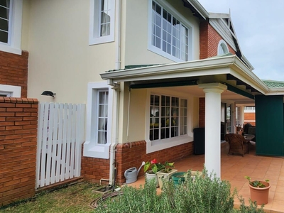 Townhouse For Sale in Mount Edgecombe Country Club Estate