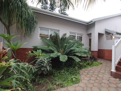 Townhouse For Sale in MOUNT EDGECOMBE
