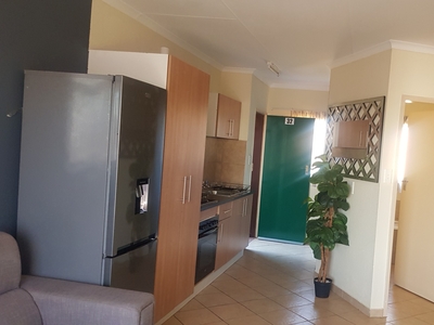 2 Bedroom Apartment / Flat For Sale in Olievenhoutbosch