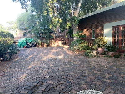 3 Bedroom House For Sale in Lephalale