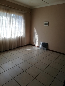 3 bedroom house on plot to rent