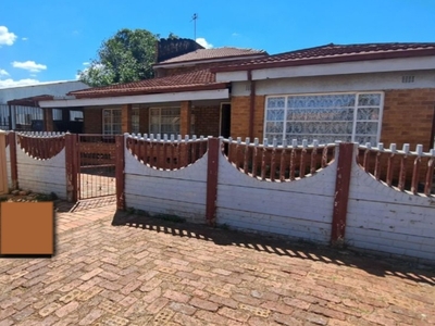 Free Standing Family Home in Benoni