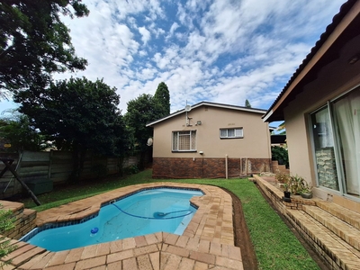 3 Bedroom House For Sale in Protea Park