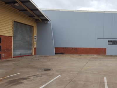 470m2 Warehouse TO LET/TO RENT in Red Hill | Swindon Property
