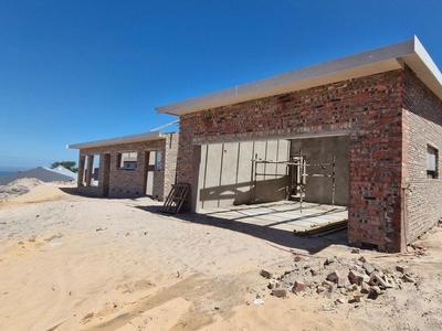 Brand new Home with spectacular ocean views in the market in Dana Bay, Mossel Bay
