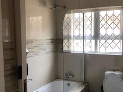 2 Bedroom house to rent in Greenwood Park, Durban