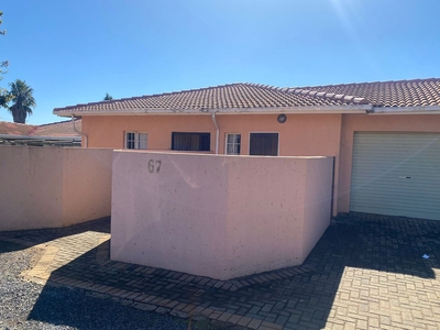 2 Bedroom Townhouse For Sale in Lydenburg