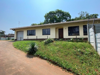 4 Bedroom House Rented in Amanzimtoti