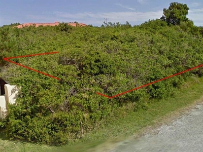 698 m² Land available in St Francis Bay