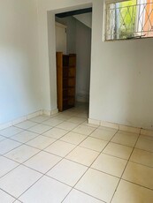 Affordable rooms to rent in Rosebank