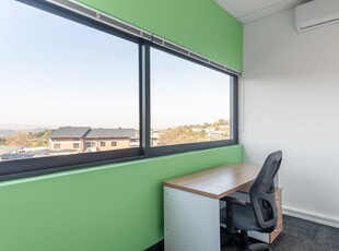 Fully serviced private office space for you and your team in Regus Victoria Country Club. Rent this space for 12-months, get 3 months extra FREE