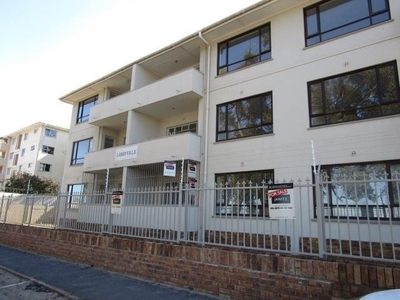 2 Bedroom Apartment For Sale in Wynberg