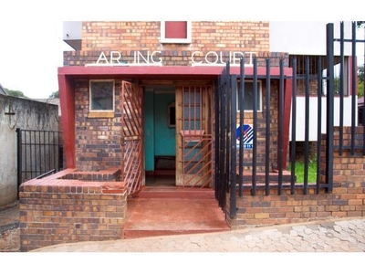 Apartment For Rent In Jeppestown, Johannesburg