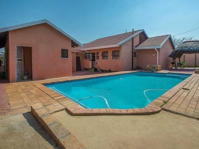 House For Sale In Mindalore, Krugersdorp