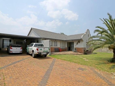 House For Sale In Witpoortjie, Roodepoort