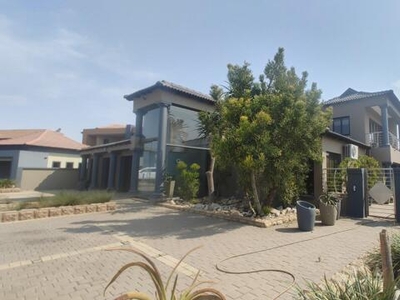 Townhouse For Rent In Savannah Country Estate, Pretoria