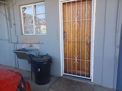 1 Bedroom Apartment To Let in Vryburg